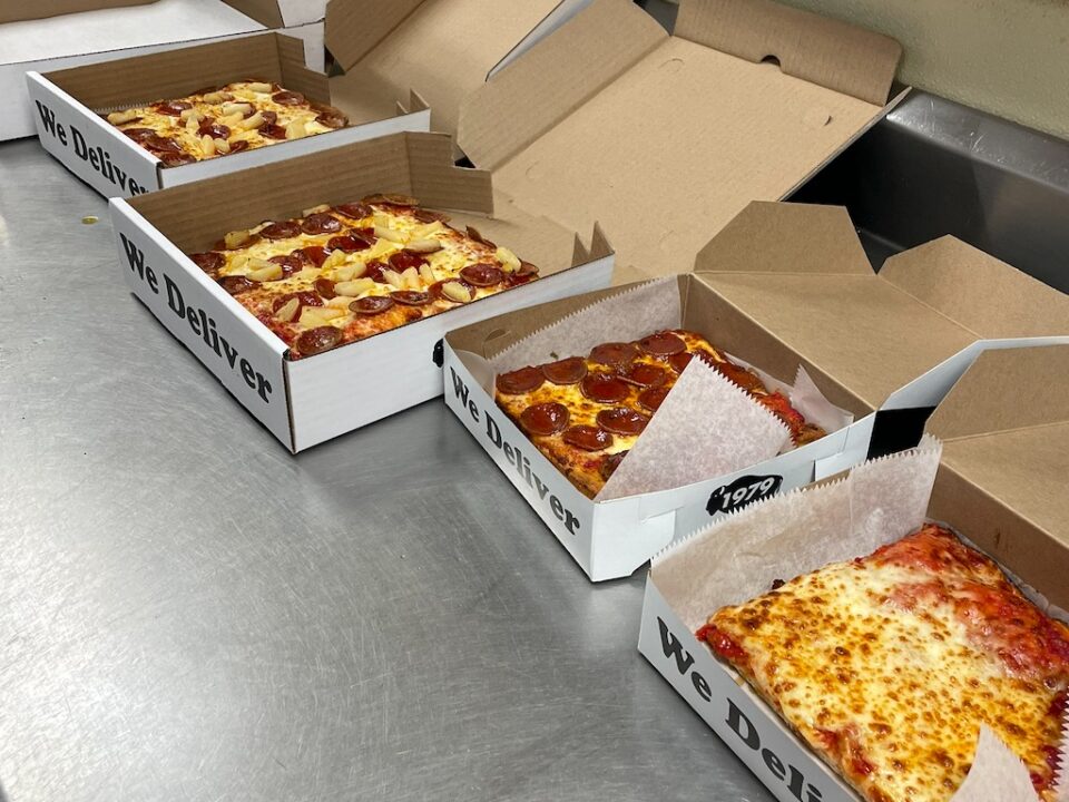 customizing your pizza order at franco's