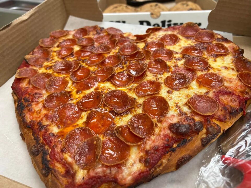 heart shaped pizza for valentines day